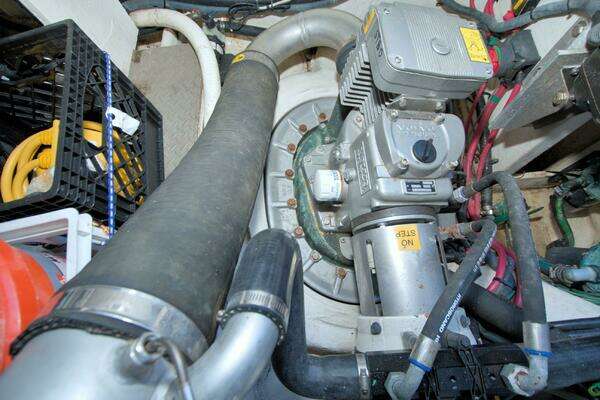 Regal 46 Sport Coupe Yacht For Sale