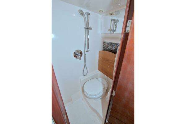 Regal 46 Sport Coupe Yacht For Sale