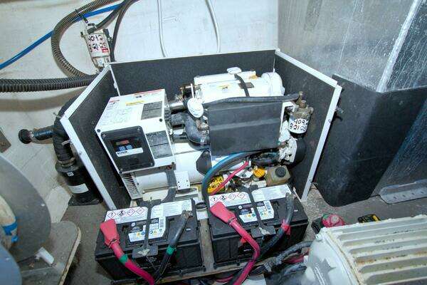 Regal 46 Sport Coupe Yacht For Sale