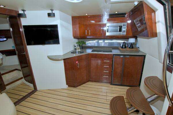 Regal 46 Sport Coupe Yacht For Sale