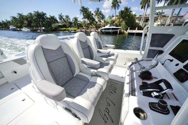 Little Lady 35ft Invincible Yacht For Sale