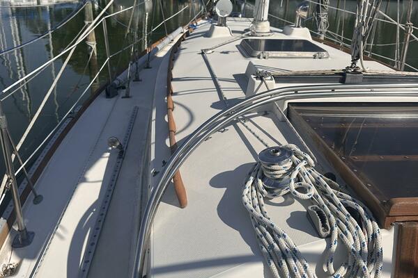 Bay Lark 34ft Sabre Yacht For Sale