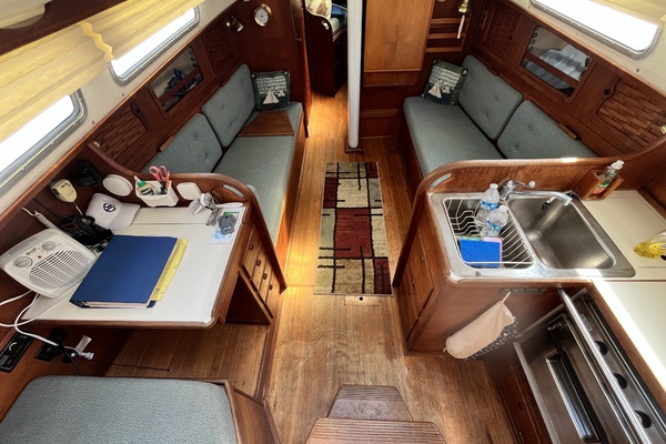 Bay Lark 34ft Sabre Yacht For Sale