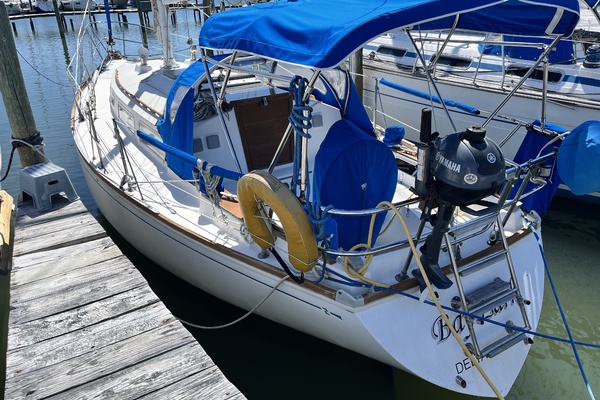 Bay Lark 34ft Sabre Yacht For Sale