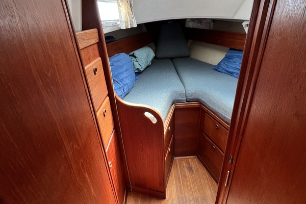 Bay Lark 34ft Sabre Yacht For Sale