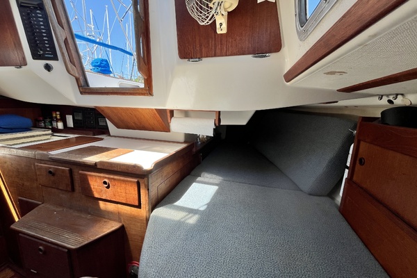 Bay Lark 34ft Sabre Yacht For Sale