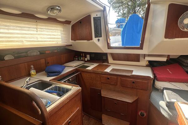 Bay Lark 34ft Sabre Yacht For Sale
