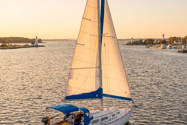 Bay Lark 34ft Sabre Yacht For Sale