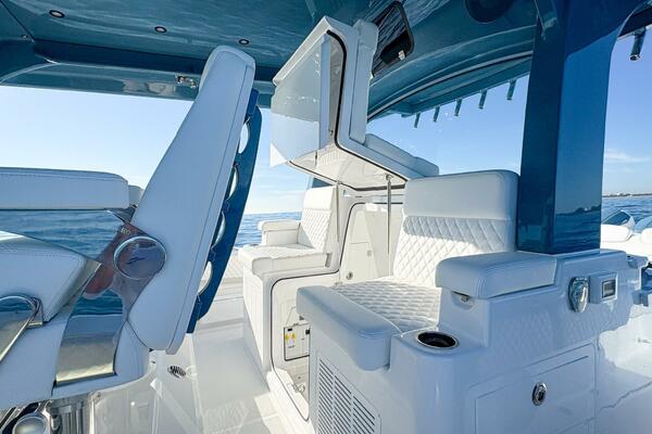 48ft HCB Yacht For Sale