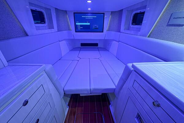 48ft HCB Yacht For Sale