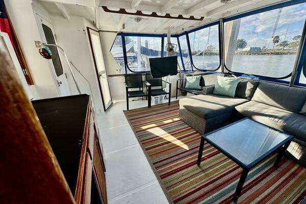 Photo of the 1986 Marine Trader 47 Tradewinds