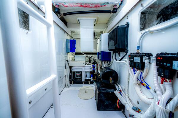 56ft HCB Yacht For Sale