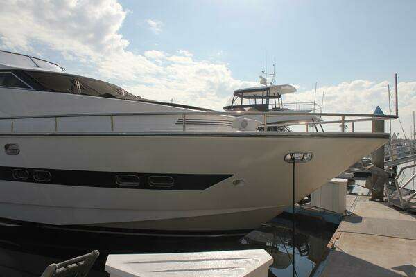 Horizon 70 FLY Yacht For Sale