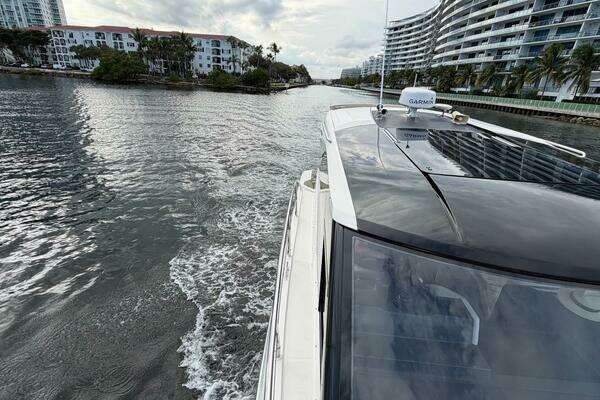 Carver C34 Yacht For Sale