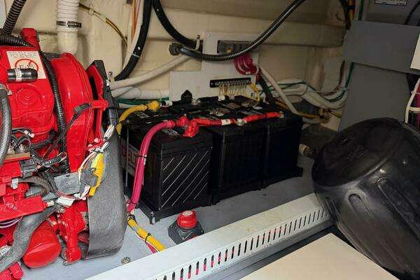 Carver C34 Yacht For Sale