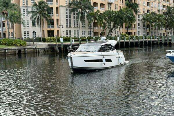 34-ft-Carver-2019-C34-MJ Aventura Florida United States  yacht for sale