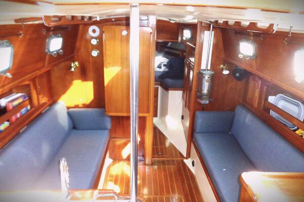 EVERYWHERE 34ft Pacific Seacraft Yacht For Sale