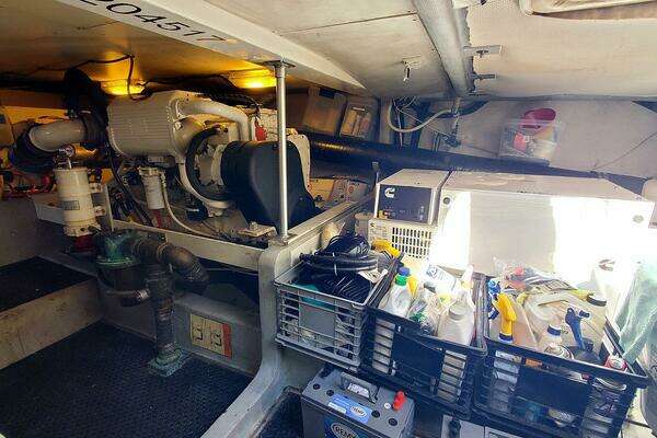 Mainship 430 Sedan Yacht For Sale