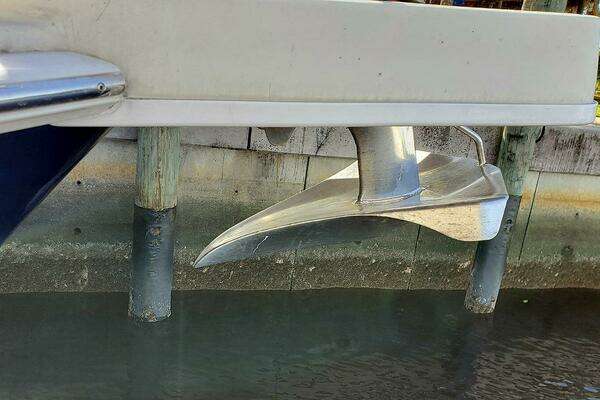 Mainship 430 Sedan Yacht For Sale