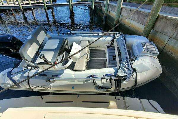 Mainship 430 Sedan Yacht For Sale