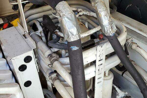 Mainship 430 Sedan Yacht For Sale