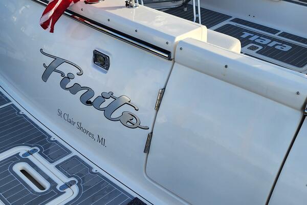 35ft Tiara Yachts Yacht For Sale