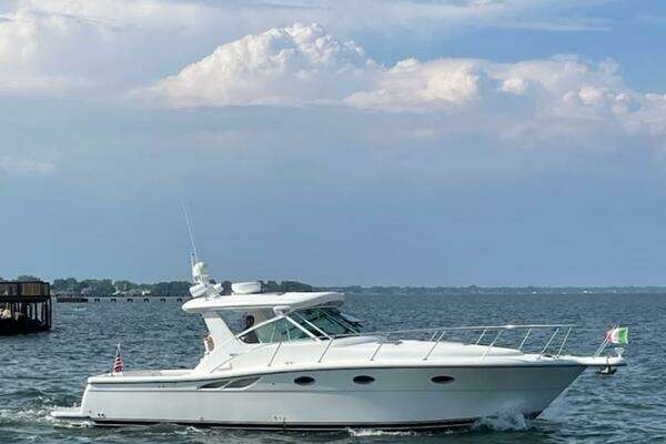 Tiara Yachts 3500 Open Yacht For Sale