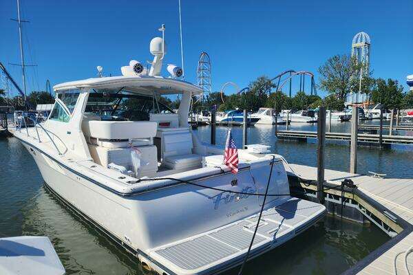 2001 Tiara Yachts 35
