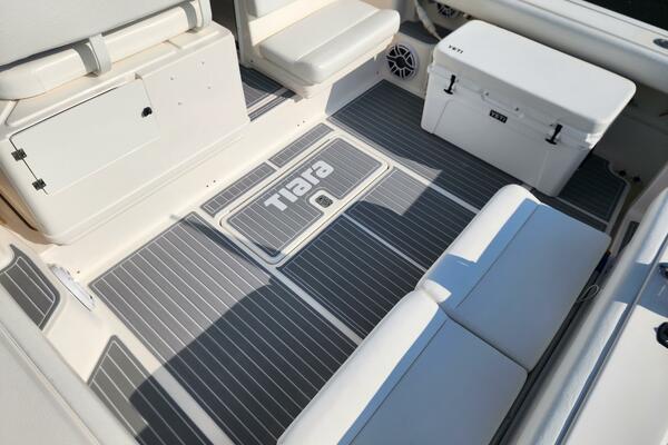 35ft Tiara Yachts Yacht For Sale