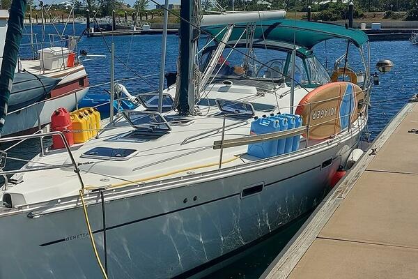 Seeress 39ft Beneteau Yacht For Sale