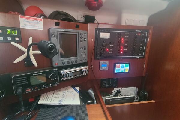 Seeress 39ft Beneteau Yacht For Sale