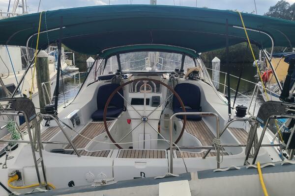 Seeress 39ft Beneteau Yacht For Sale