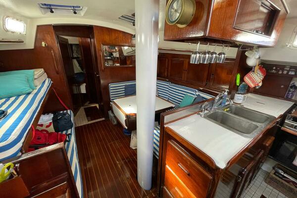 Longevity 46ft Morgan Yacht For Sale