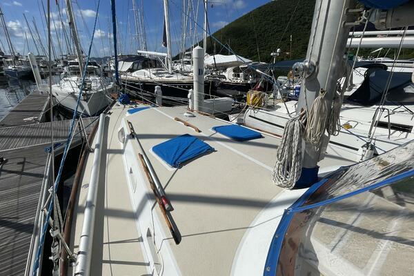 Longevity 46ft Morgan Yacht For Sale