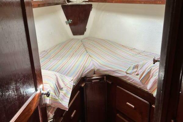 Longevity 46ft Morgan Yacht For Sale