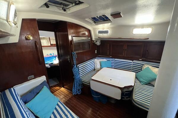 Longevity 46ft Morgan Yacht For Sale