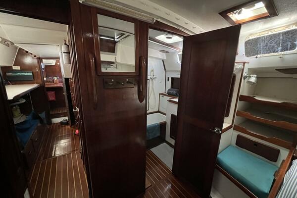 Longevity 46ft Morgan Yacht For Sale
