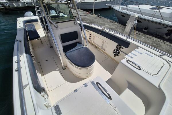 Voyager 33ft World Cat Yacht For Sale