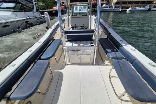 Voyager 33ft World Cat Yacht For Sale