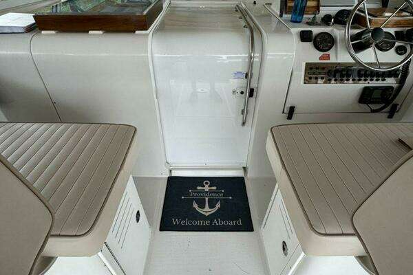 Photo of the 2000 Mainship 34 Pilot "Providence"