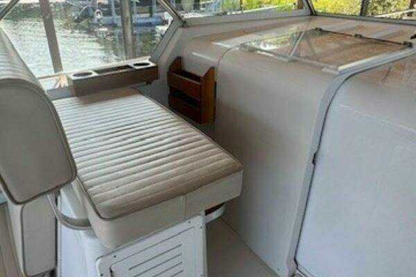 Photo of the 2000 Mainship 34 Pilot "Providence"