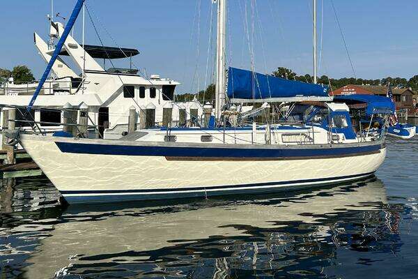 Photo of the 1984 Slocum 43 "TROUVAILLE"