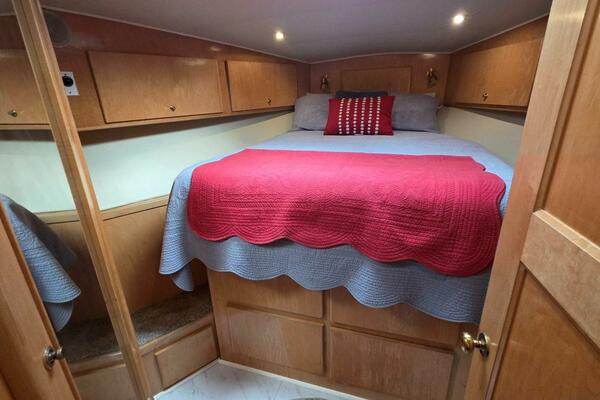 Toes in the Water 53ft Navigator Yacht For Sale