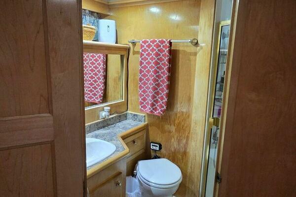 Toes in the Water 53ft Navigator Yacht For Sale