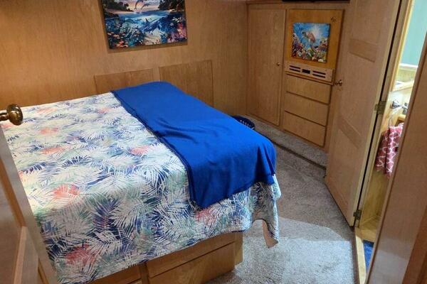 Toes in the Water 53ft Navigator Yacht For Sale