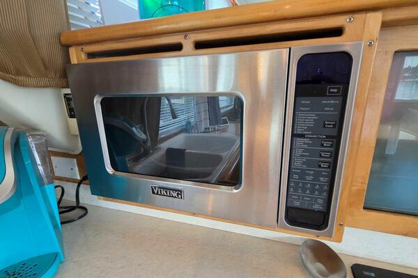 Toes in the Water 53ft Navigator Yacht For Sale