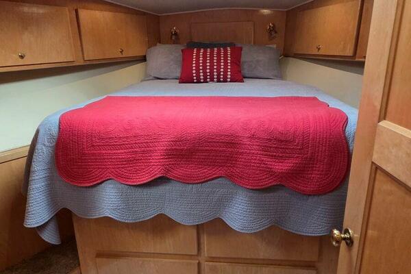 Toes in the Water 53ft Navigator Yacht For Sale