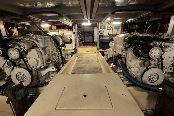 Toes in the Water 53ft Navigator Yacht For Sale