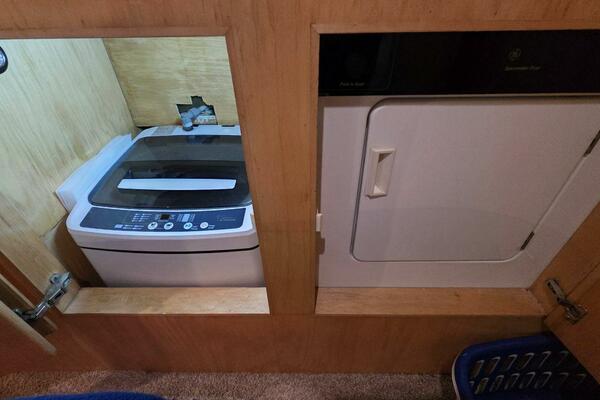 Toes in the Water 53ft Navigator Yacht For Sale