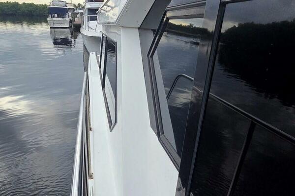 Toes in the Water 53ft Navigator Yacht For Sale